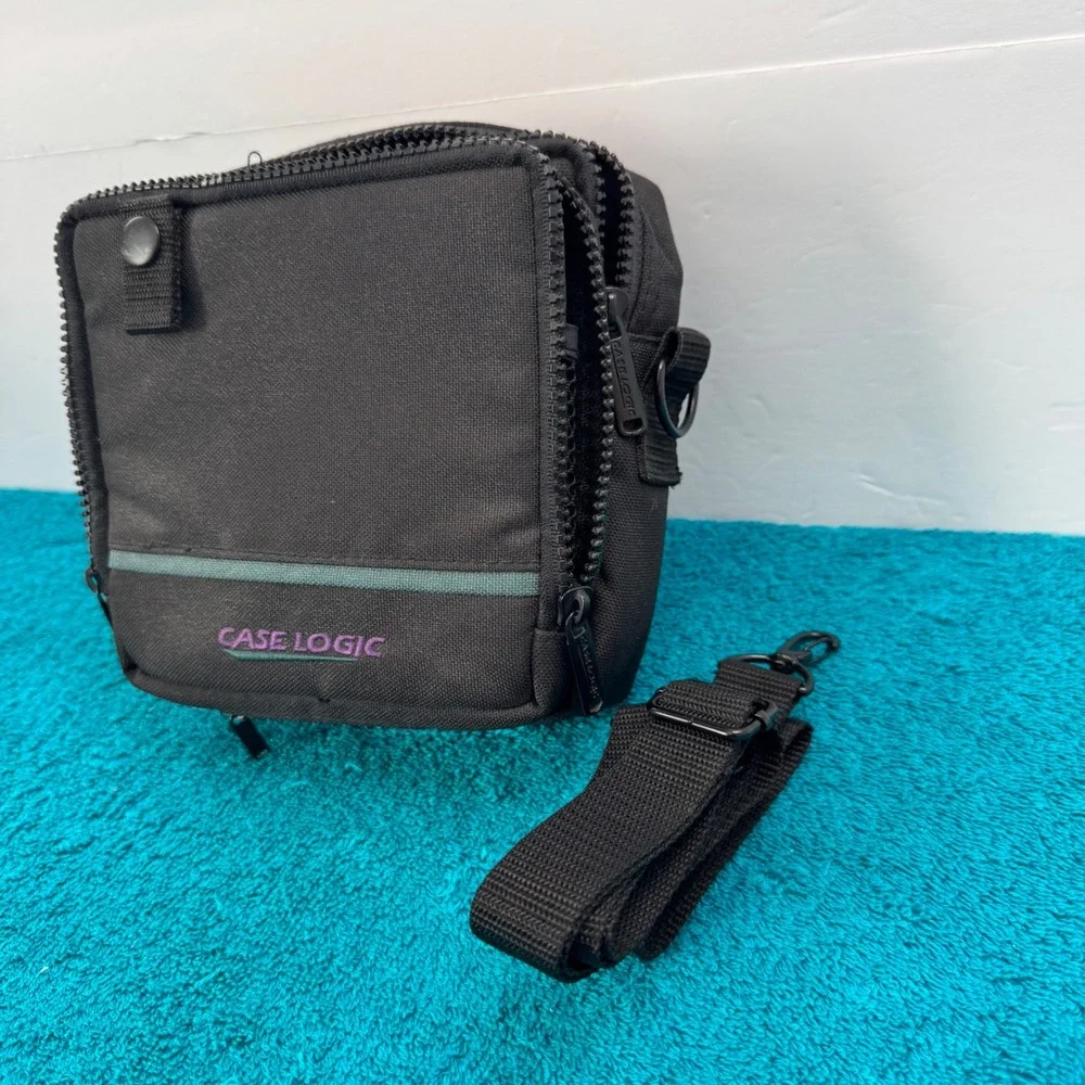 Case Logic Compact Utility Bag Black Nylon Travel Camera Case with Strap